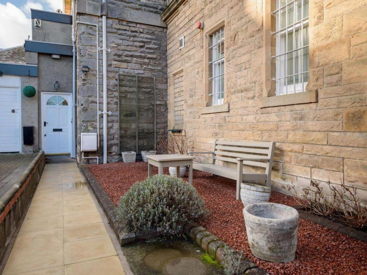 Benholm -Stunning 3-Bed Apartment In North Berwick Bagian luar foto